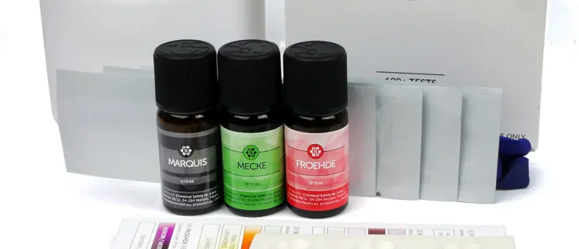 Opioids test kit with reagent Marquis, Mecke, Froehde, fentanyl test strips