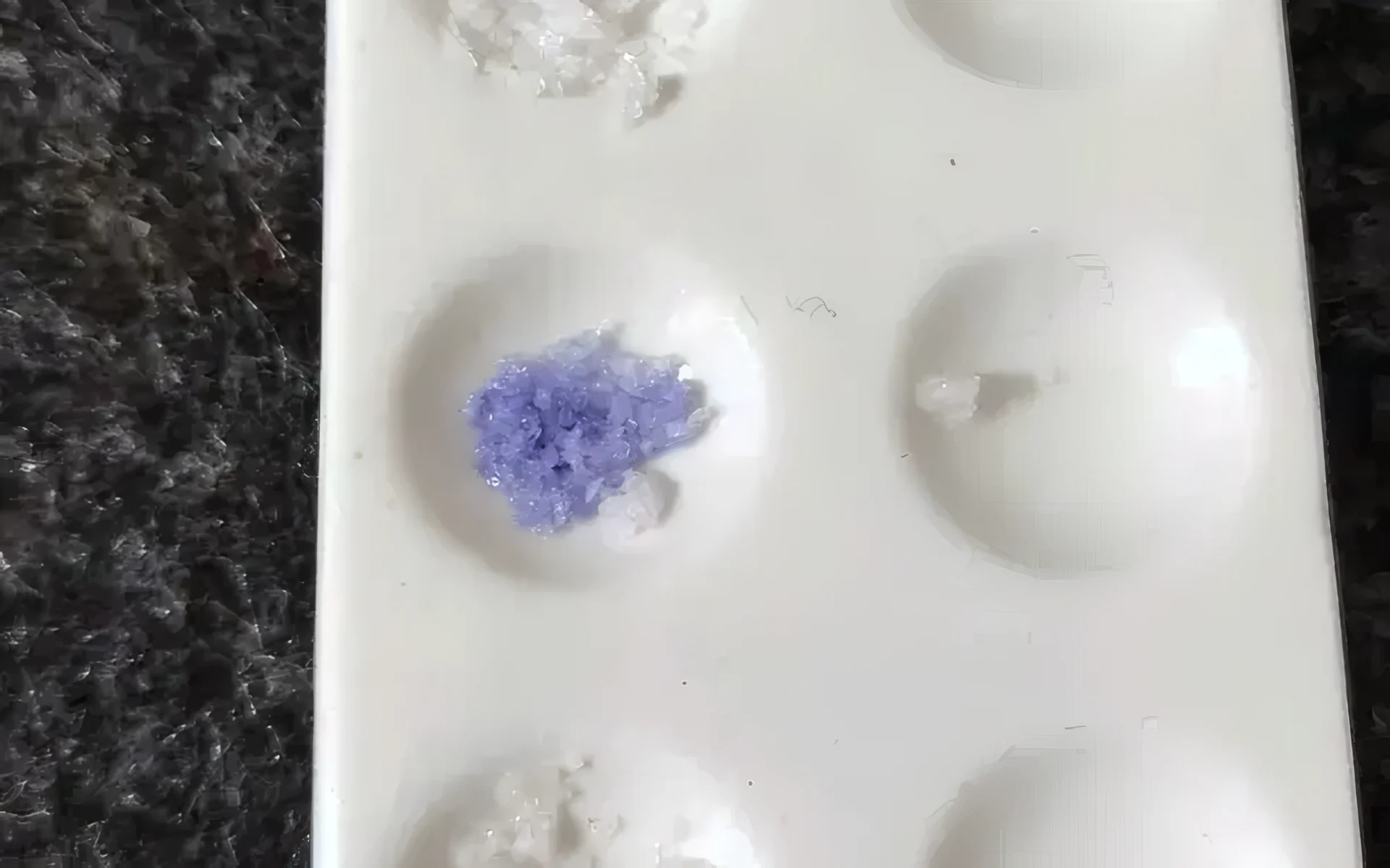 1P-LSD does not turn Ehrlich purple